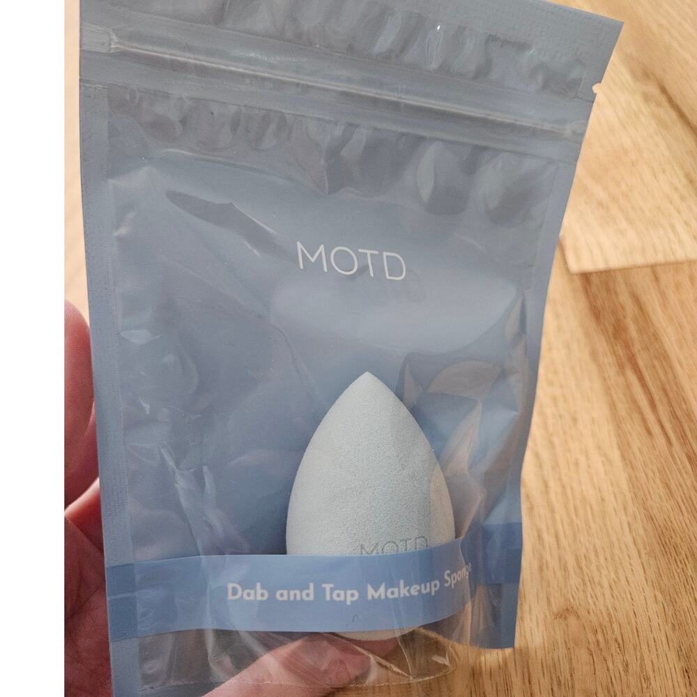 MOTD Dab and Tap Makeup Sponge Beauty Blender Latex Free Vegan NEW